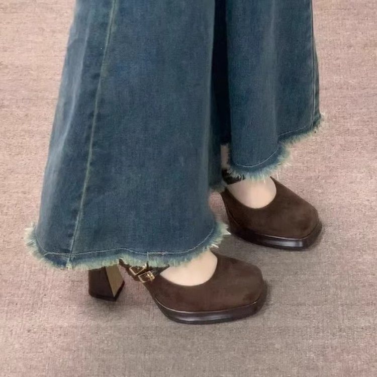 Nouvelles Chaussures Mary Jane - Home Office Makeover avis et prix